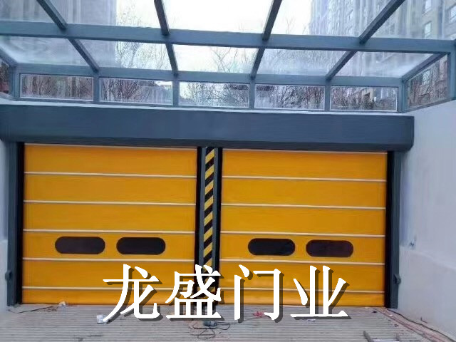 赤峰抗風堆積門